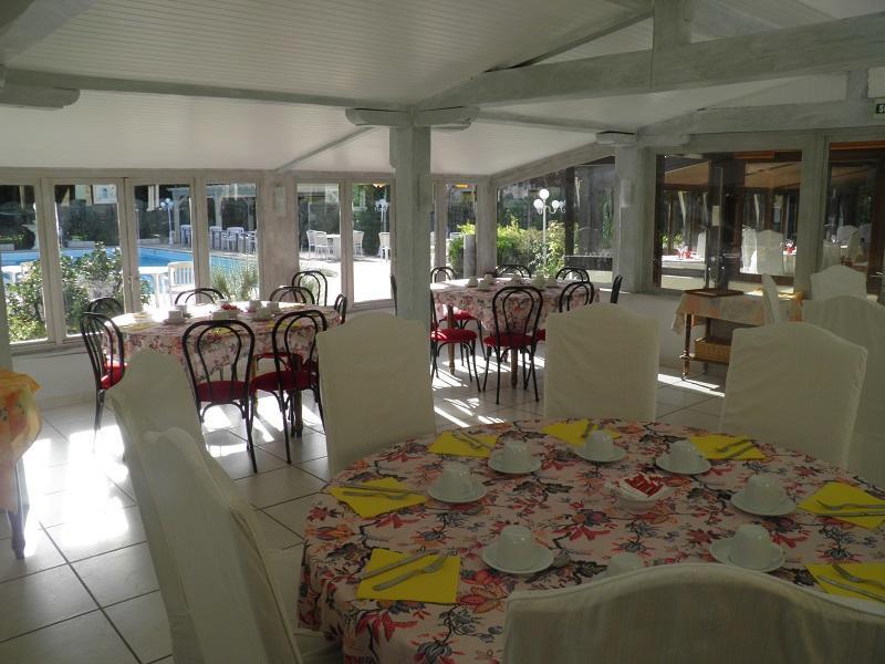 Le Relais De Montignac Hotel Eksteriør billede